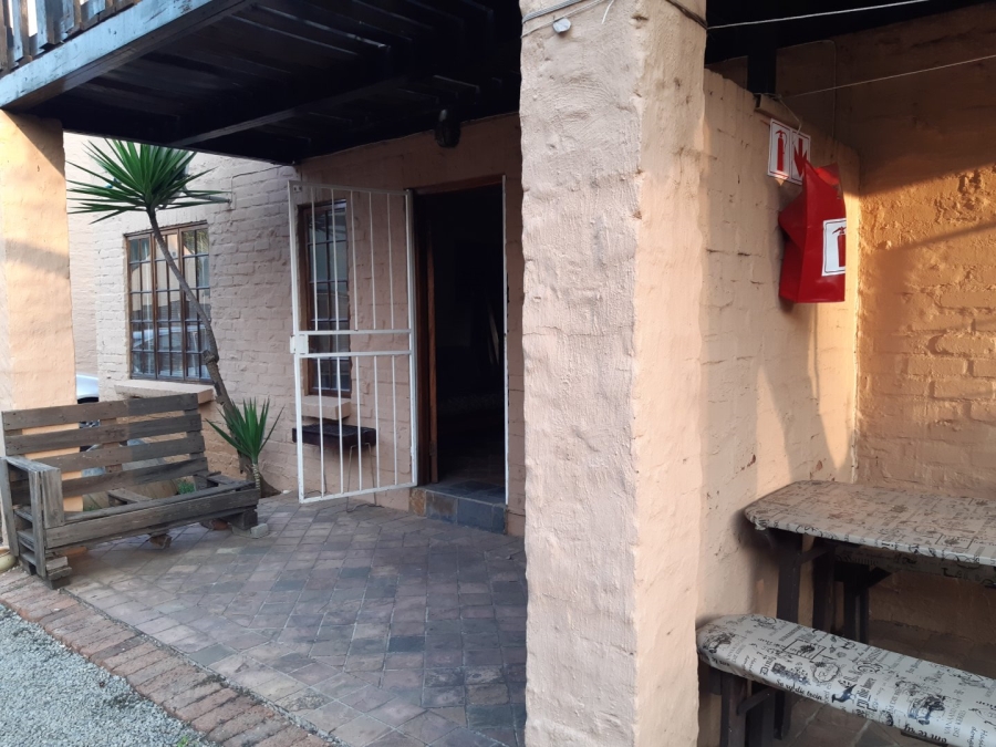2 Bedroom Property for Sale in Kannoniers Park North West